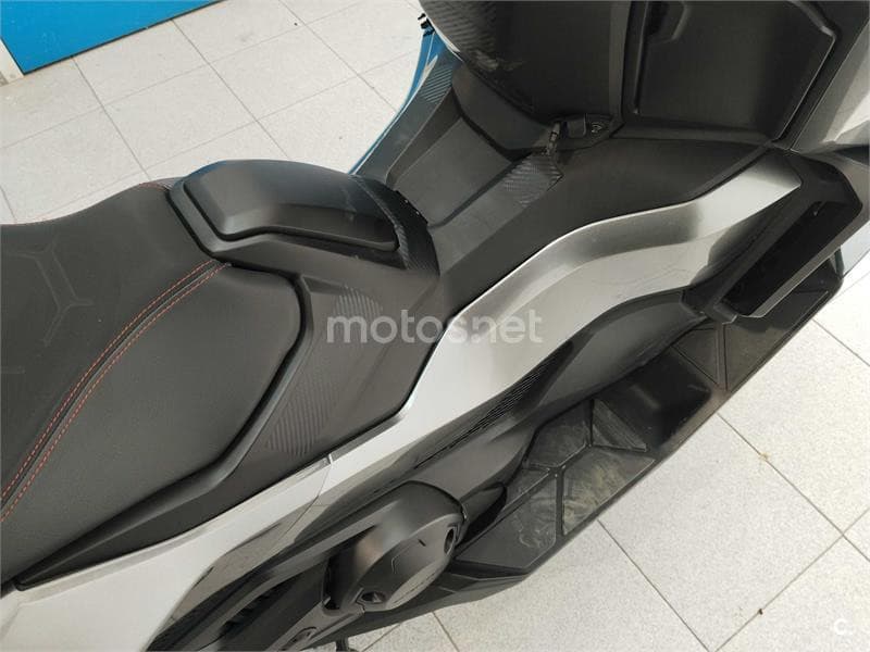 Honda Forza 750 – Vista 11