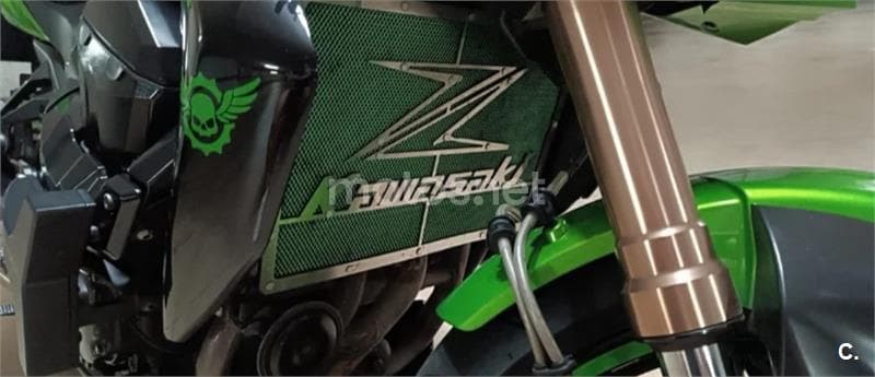 Kawasaki Z 750R – Vista 5