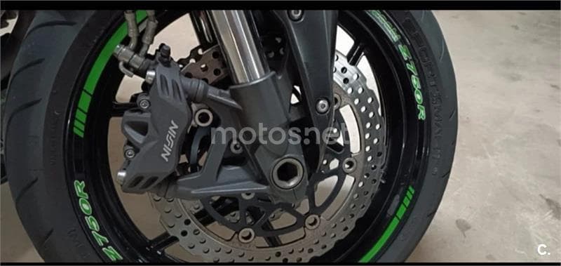 Kawasaki Z 750R – Vista 7