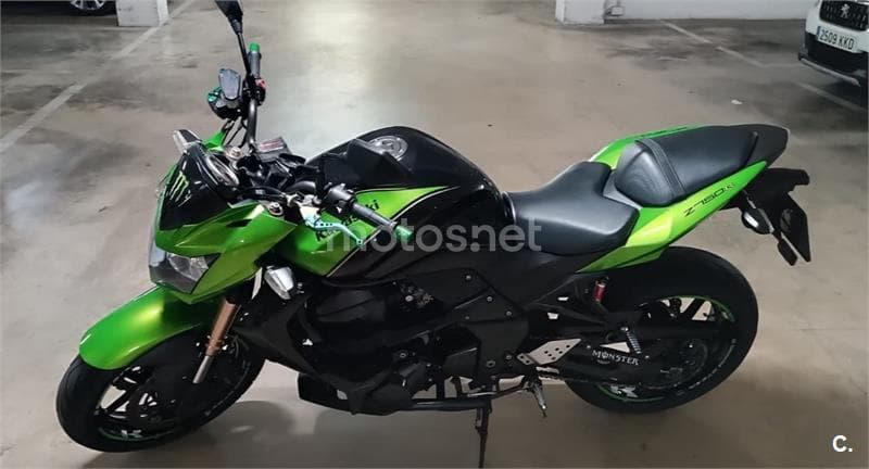Kawasaki Z 750R – Vista 9