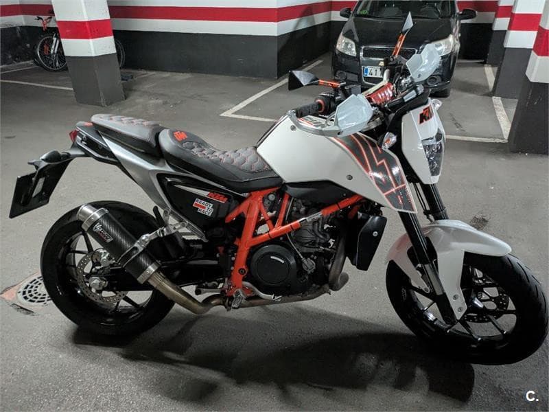 KTM 690 Duke – Vista 4