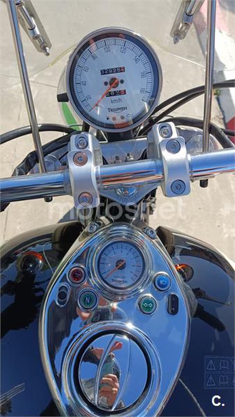 Triumph Speedmaster 900 2-Tone 5000 € 2010 Huelva - 7