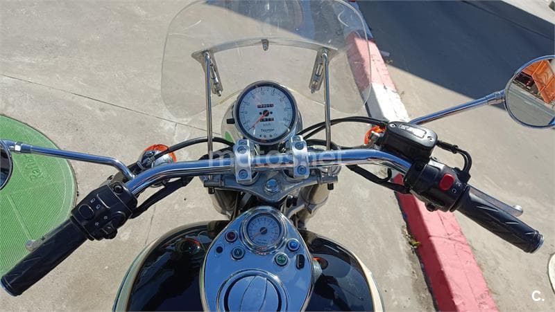 Triumph Speedmaster 900 2-Tone 5000 € 2010 Huelva - 8