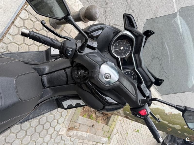 Yamaha XMAX 300 – Vista 3