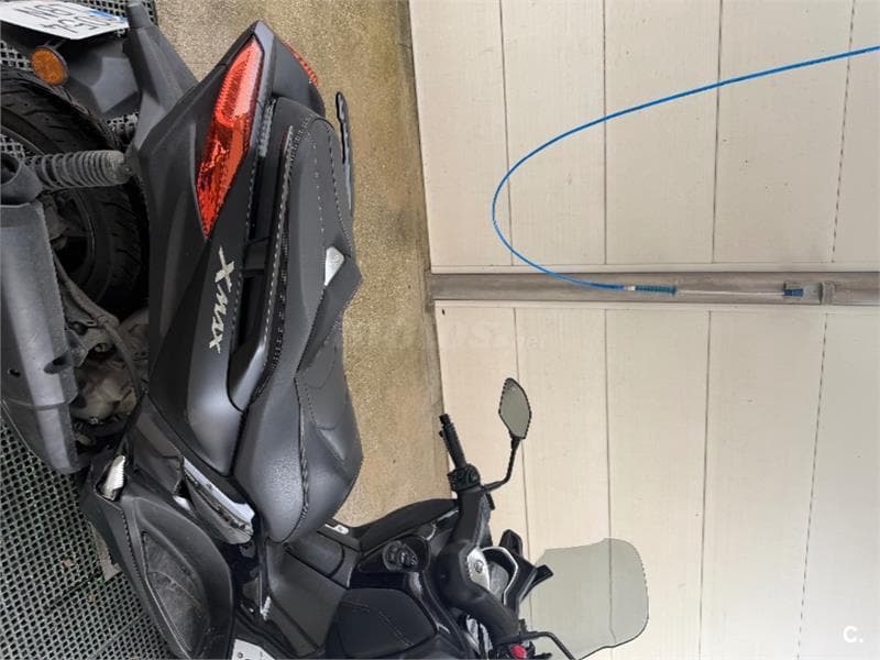 Yamaha XMAX 300 – Vista 7