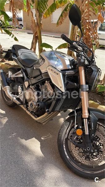 Honda CB 650 R – Vista 3