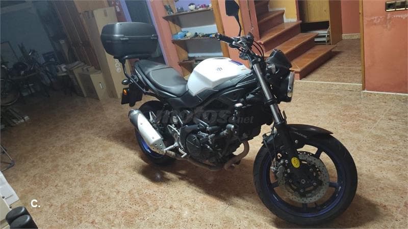 Suzuki SV 650 – Vista 3