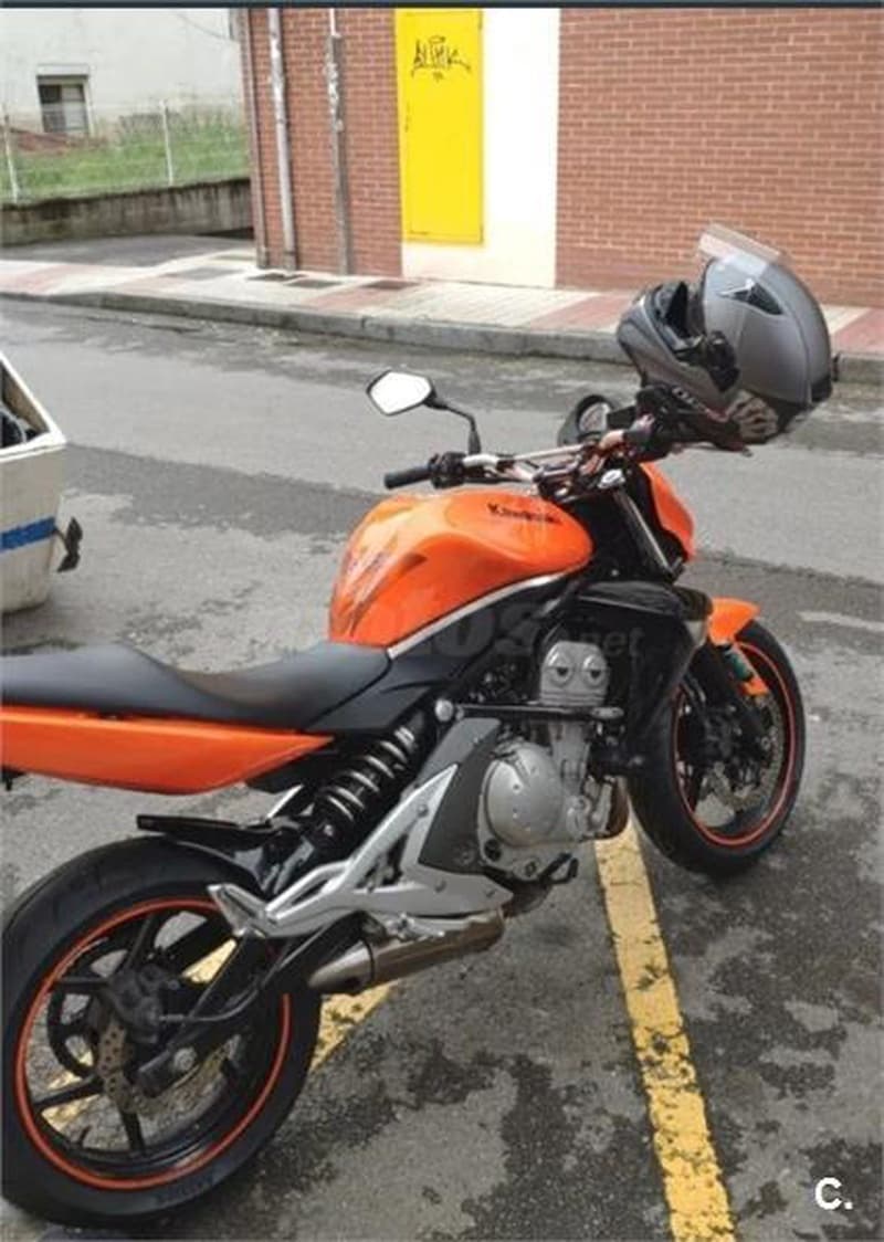 Kawasaki ER 6N 2500 € 2007 Asturias - 5