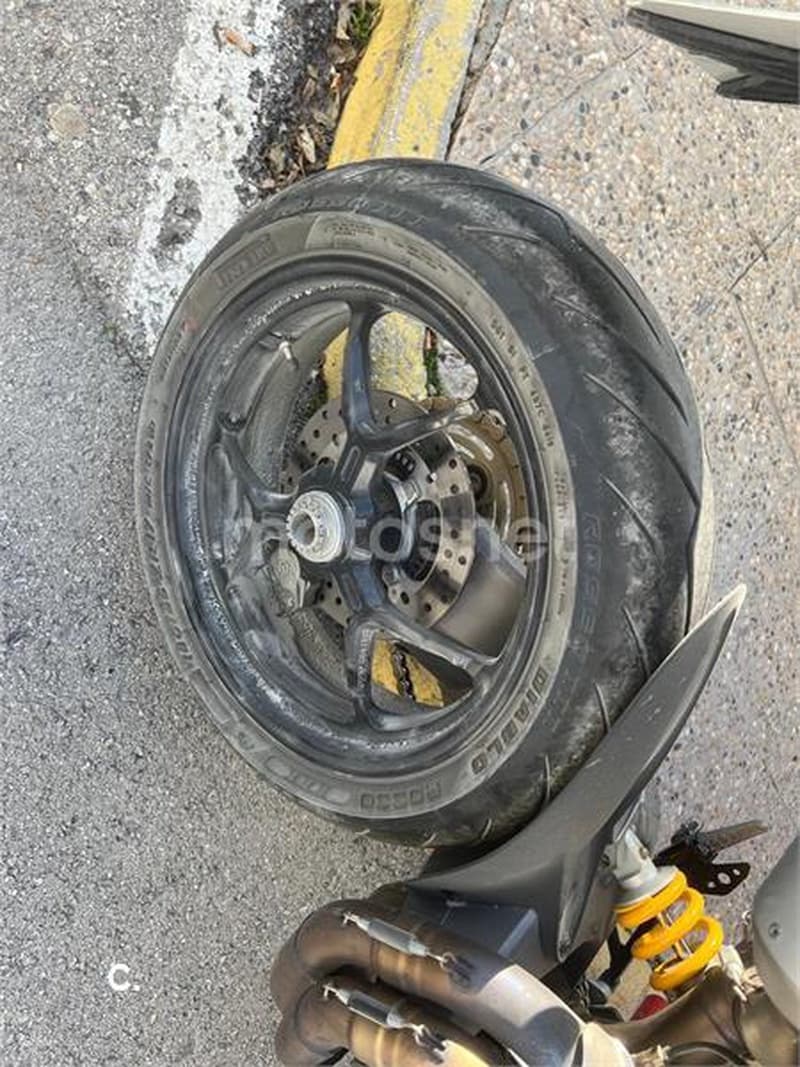 Ducati Hypermotard – Vista 3