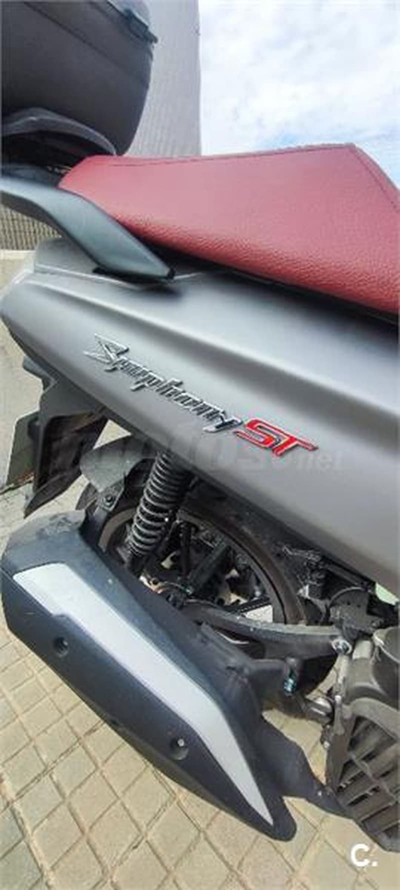 SYM Symphony ST LC 125 – Vista 4