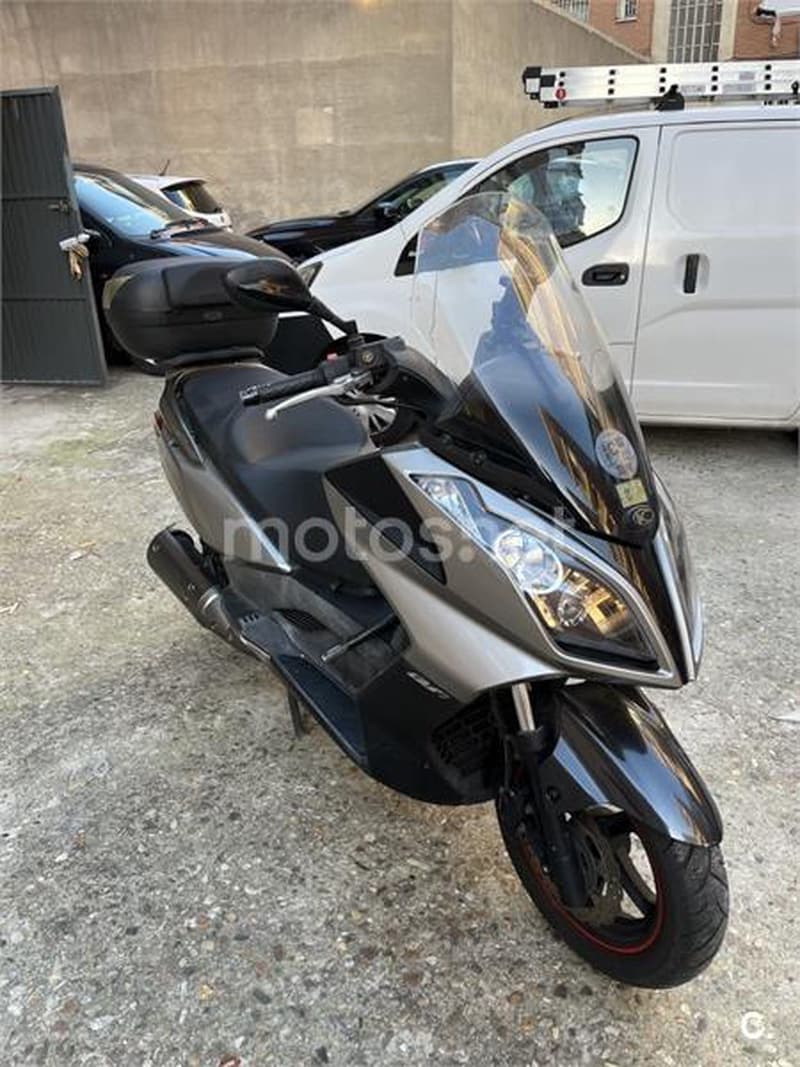 Kymco Super Dink 125i – Vista 2