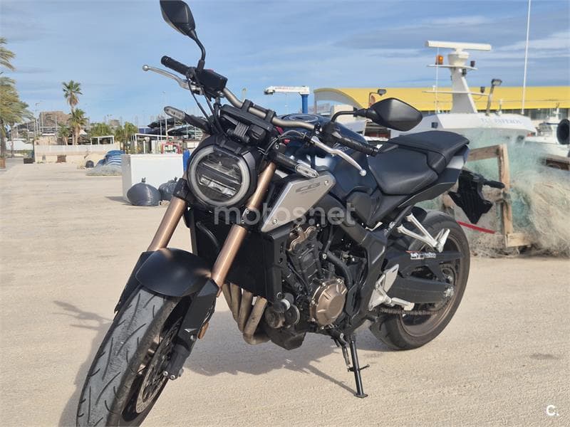 Honda CB 650 R – Vista 7