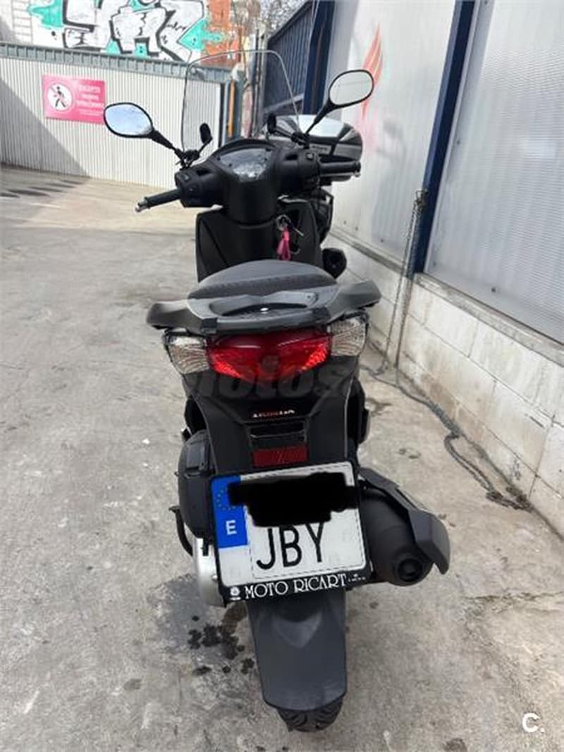 Honda SCOOPY SH125i ABS – Vista 3