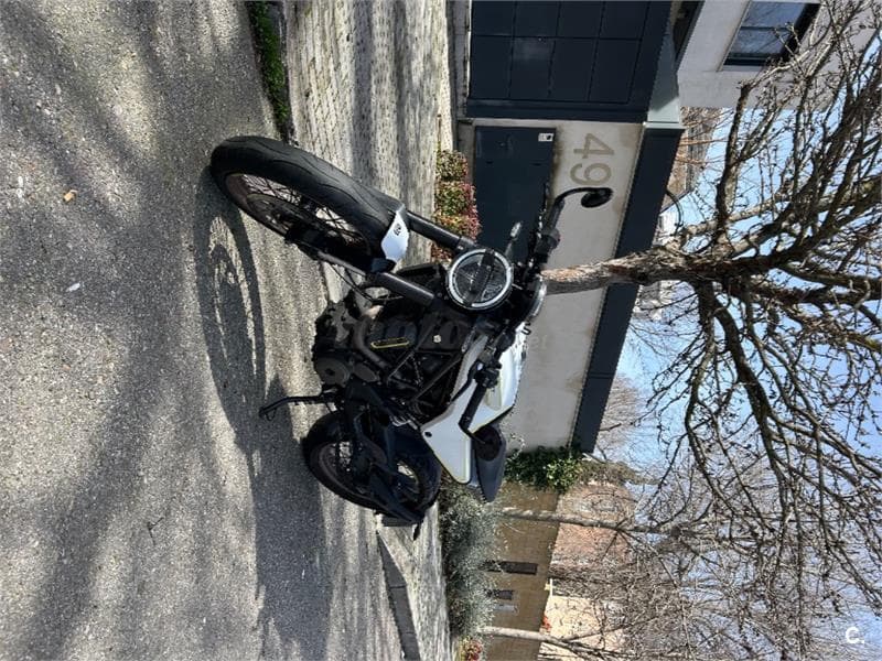 Husqvarna Vitpilen 401 2899 € 2019 Madrid - 12