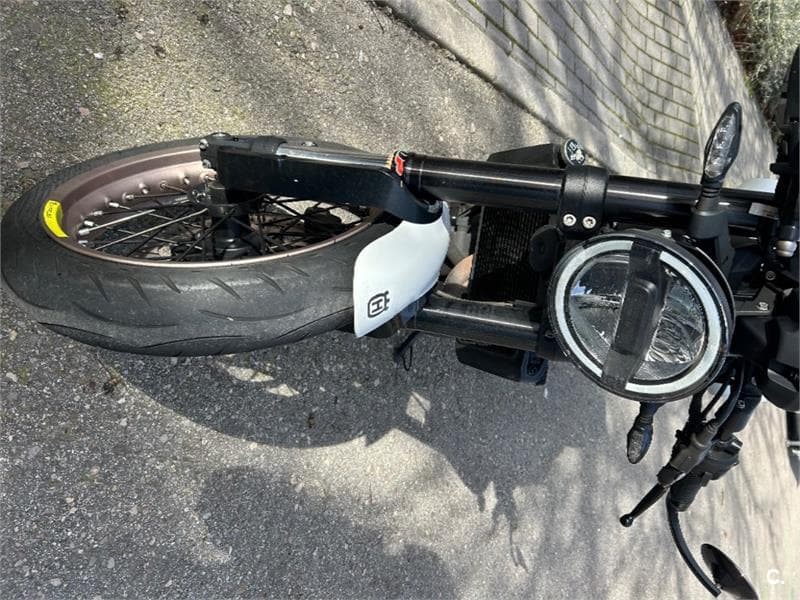 Husqvarna Vitpilen 401 2899 € 2019 Madrid - 10