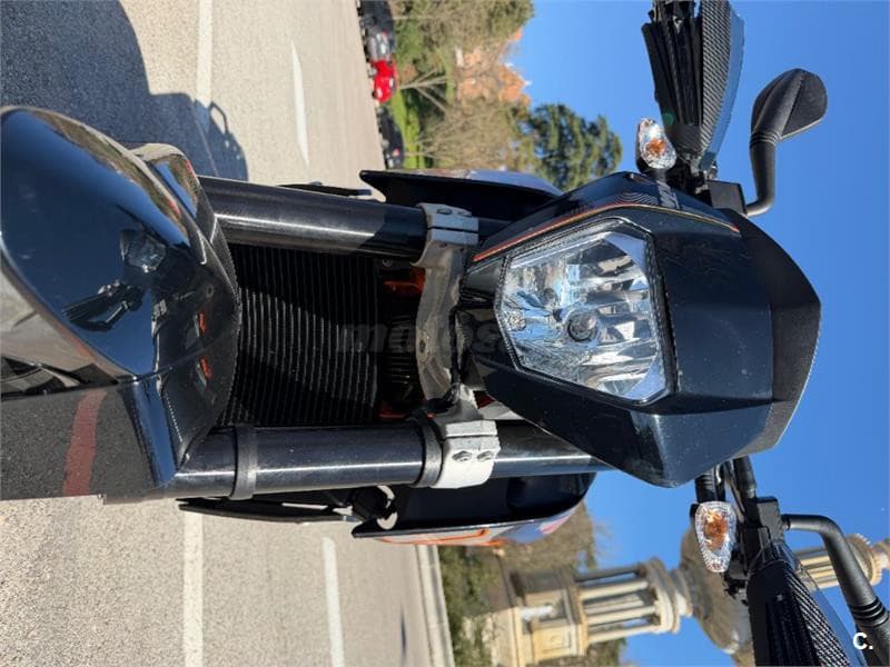 KTM 690 Duke – Vista 8