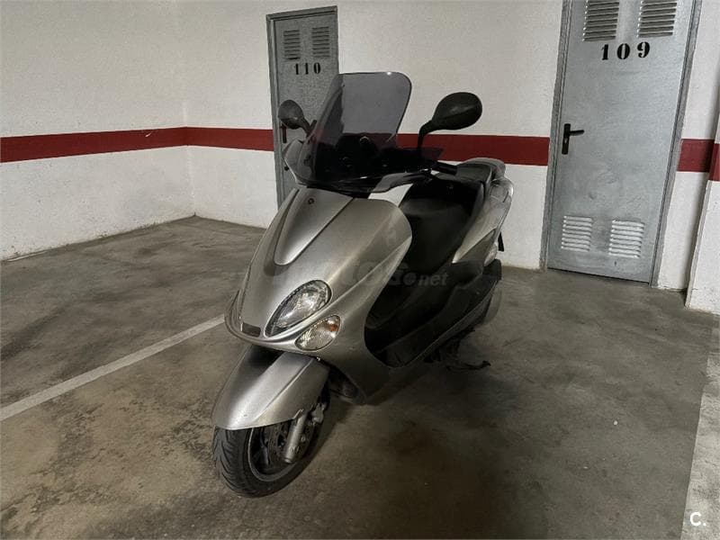 Yamaha Majesty 125 1300 € 2005 Alicante - 1