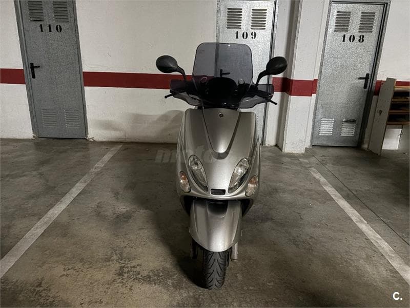 Yamaha Majesty 125 1300 € 2005 Alicante - 2