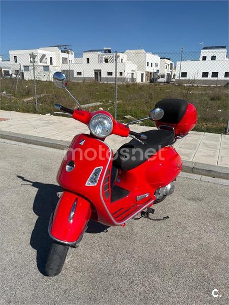 Vespa GTS 125 3300 € 2008 Sevilla - 2