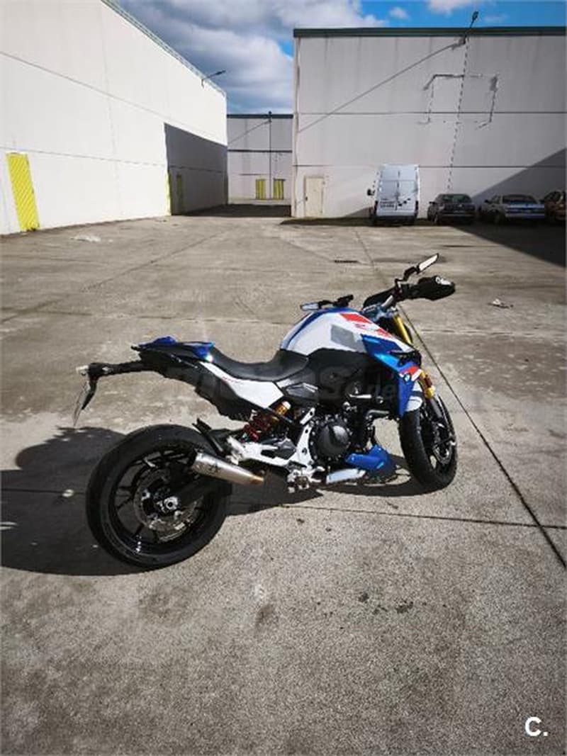 BMW F 900 R – Vista 2