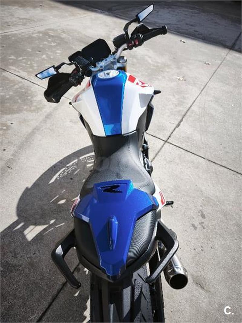 BMW F 900 R – Vista 4