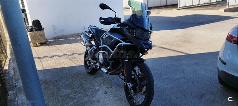 BMW F 850 – Vista 1