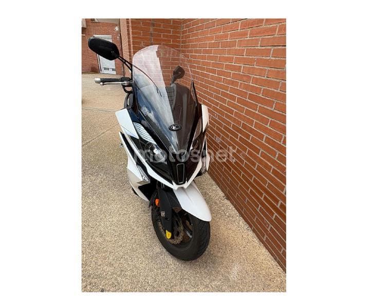 Kymco Super Dink 350i – Vista 2