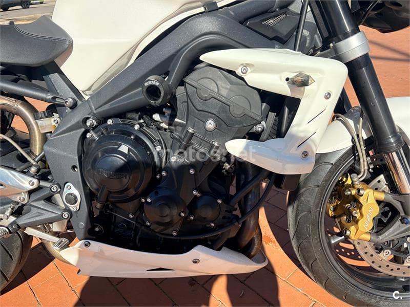Triumph Street Triple R – Vista 13