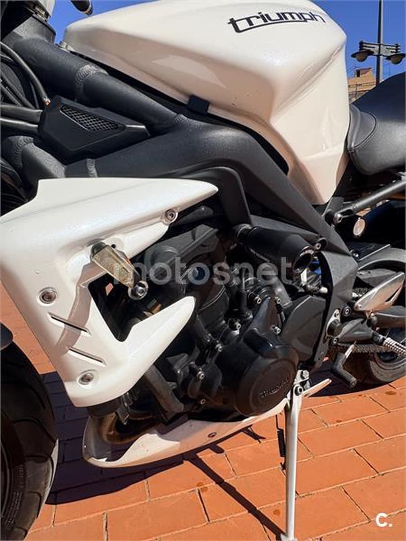 Triumph Street Triple R – Vista 4