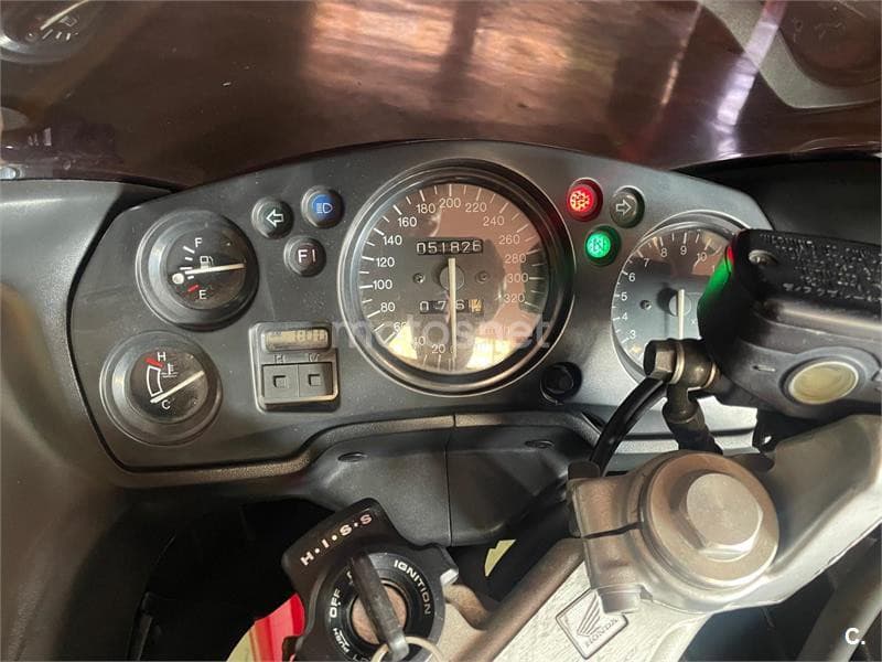 Honda CBR 1100 XX – Vista 6