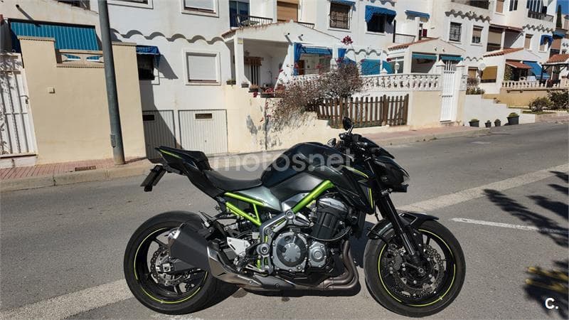 Kawasaki Z 900 – Vista 4