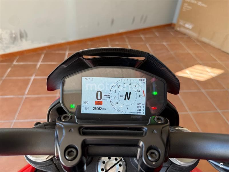 Ducati Hypermotard – Vista 8