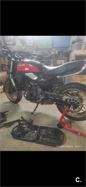 Kawasaki Z 650 – Vista 5