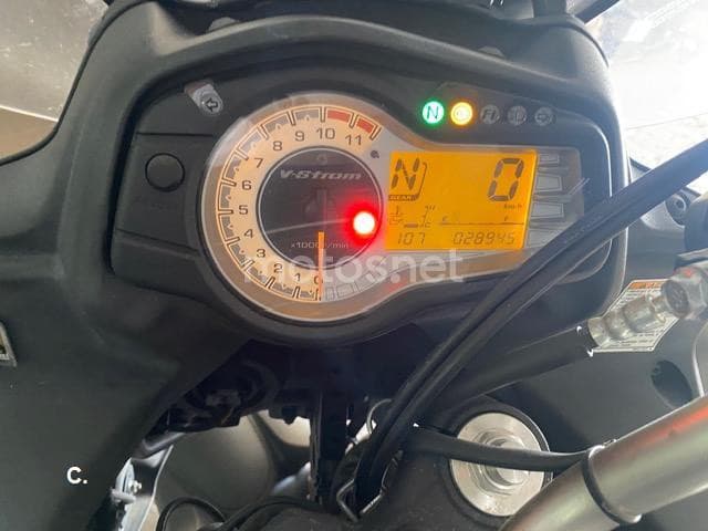 Suzuki V-Strom 650 ABS – Vista 15