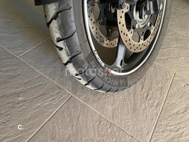 Suzuki V-Strom 650 ABS – Vista 9