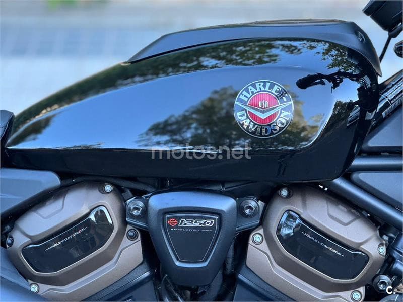 Harley-Davidson Sportster S – Vista 14