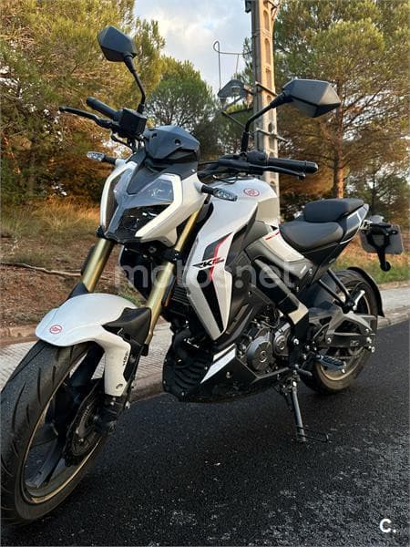 Keeway RKF 125 – Vista 2