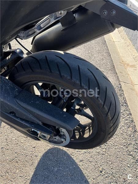 Yamaha TMAX – Vista 8