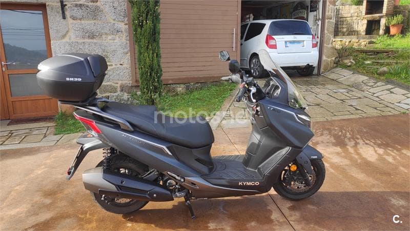 Kymco X-Town CT 300 – Vista 11