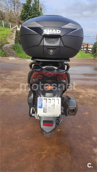 Kymco X-Town CT 300 – Vista 4