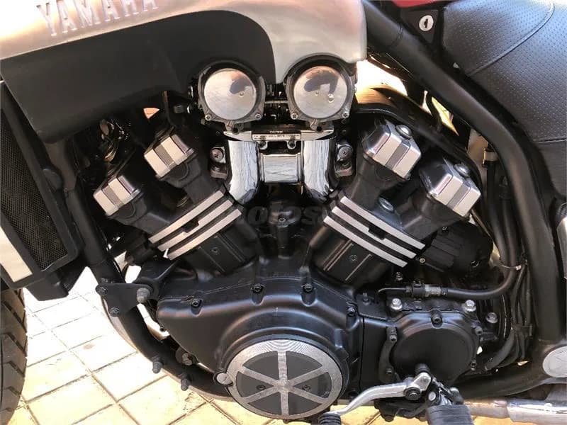 Yamaha V-Max 1200 – Vista 5