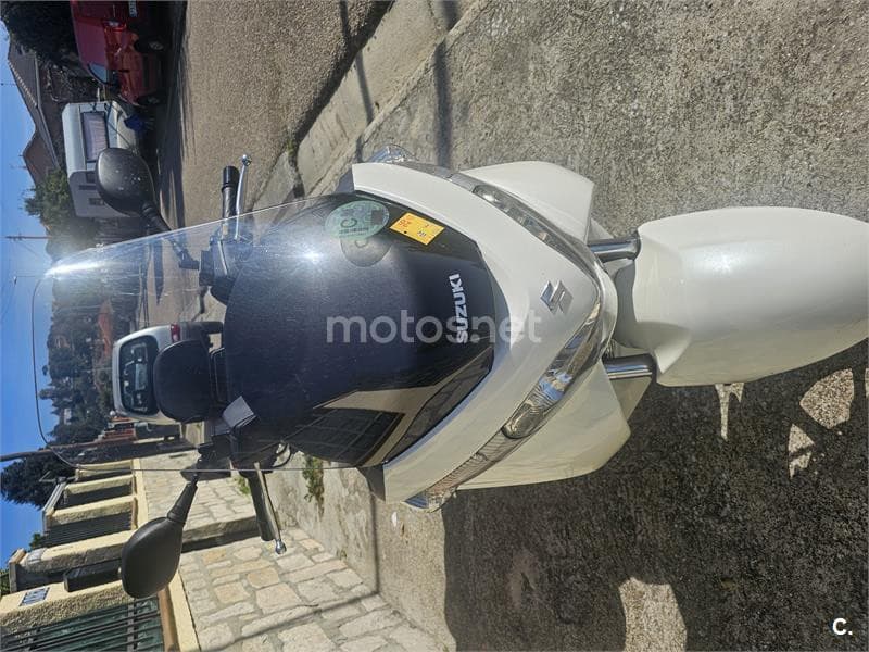 Suzuki BURGMAN 200 Executive 2000 € 2011 Madrid - 1