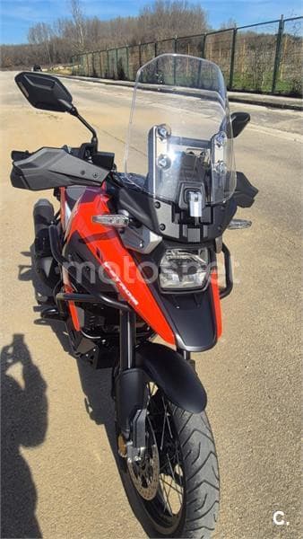 Suzuki V-Strom 1050 9900 € 2021 León - 11