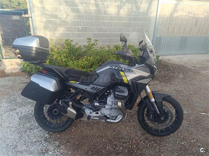 Moto Guzzi Stelvio – Vista 2