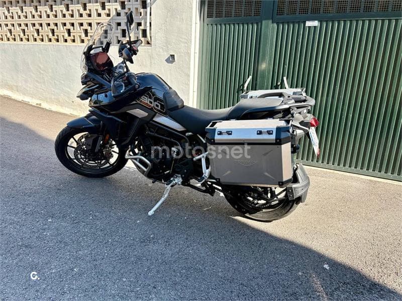 Triumph Tiger 900 – Vista 4