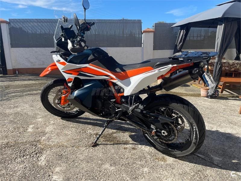 KTM 890 – Vista 1
