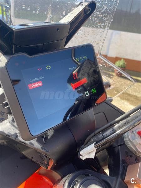 KTM 890 – Vista 11