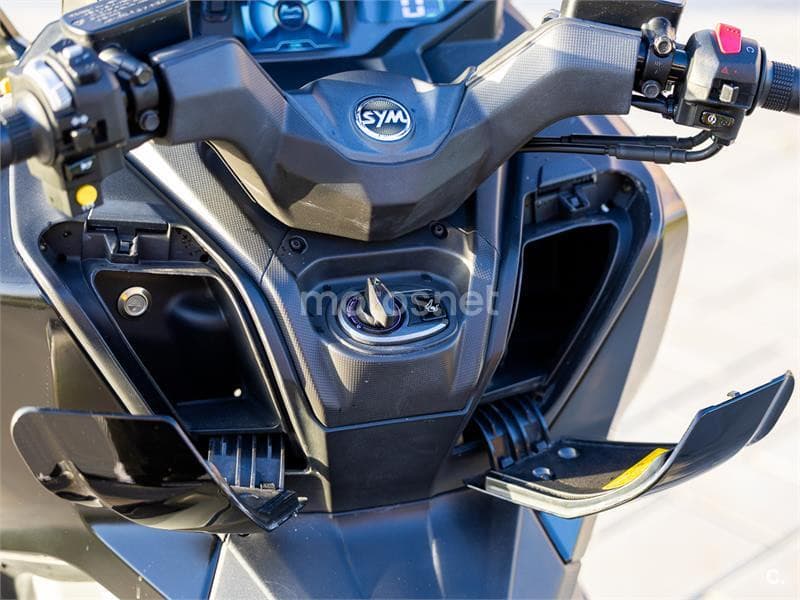 SYM Maxsym TL 508 – Vista 8