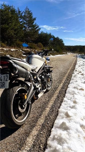 Triumph Street Triple – Vista 1