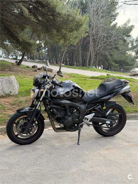 Yamaha FZ6 N S2 – Vista 2